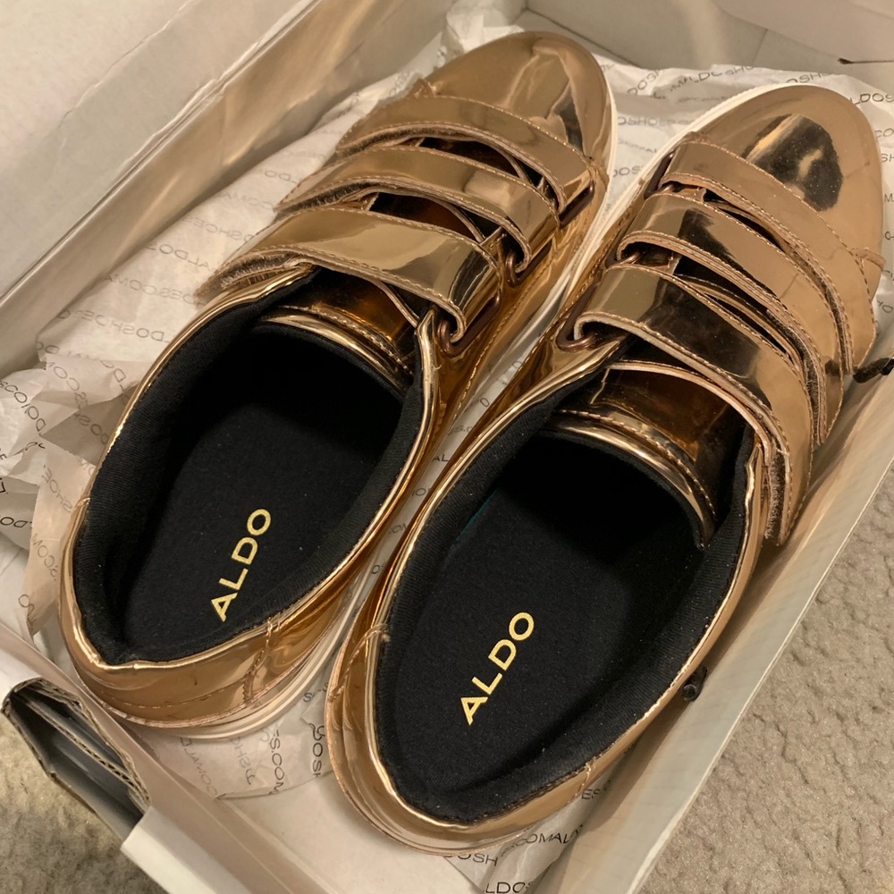 Aldo women’s platform  fashion rose-gold sneakers